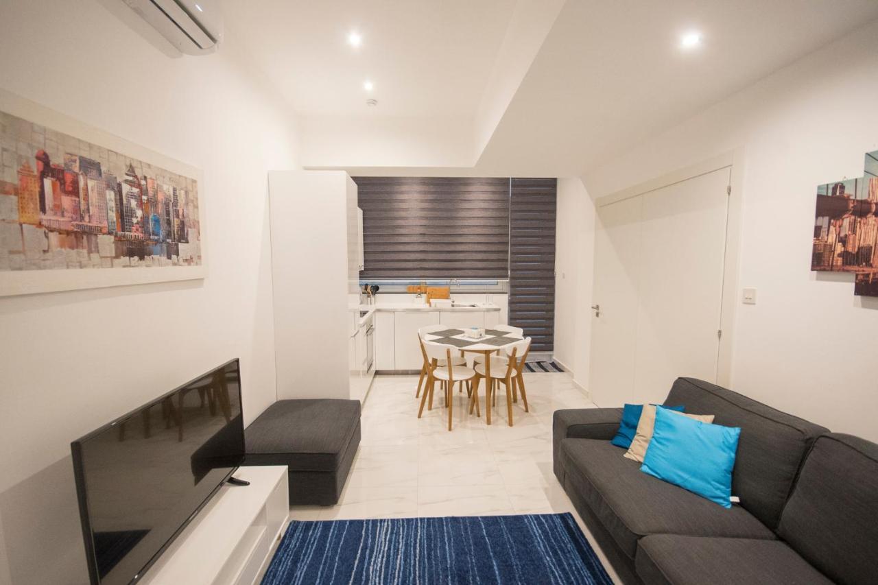 4 Bedroom Apartment Near Sliema Seafront Bagian luar foto